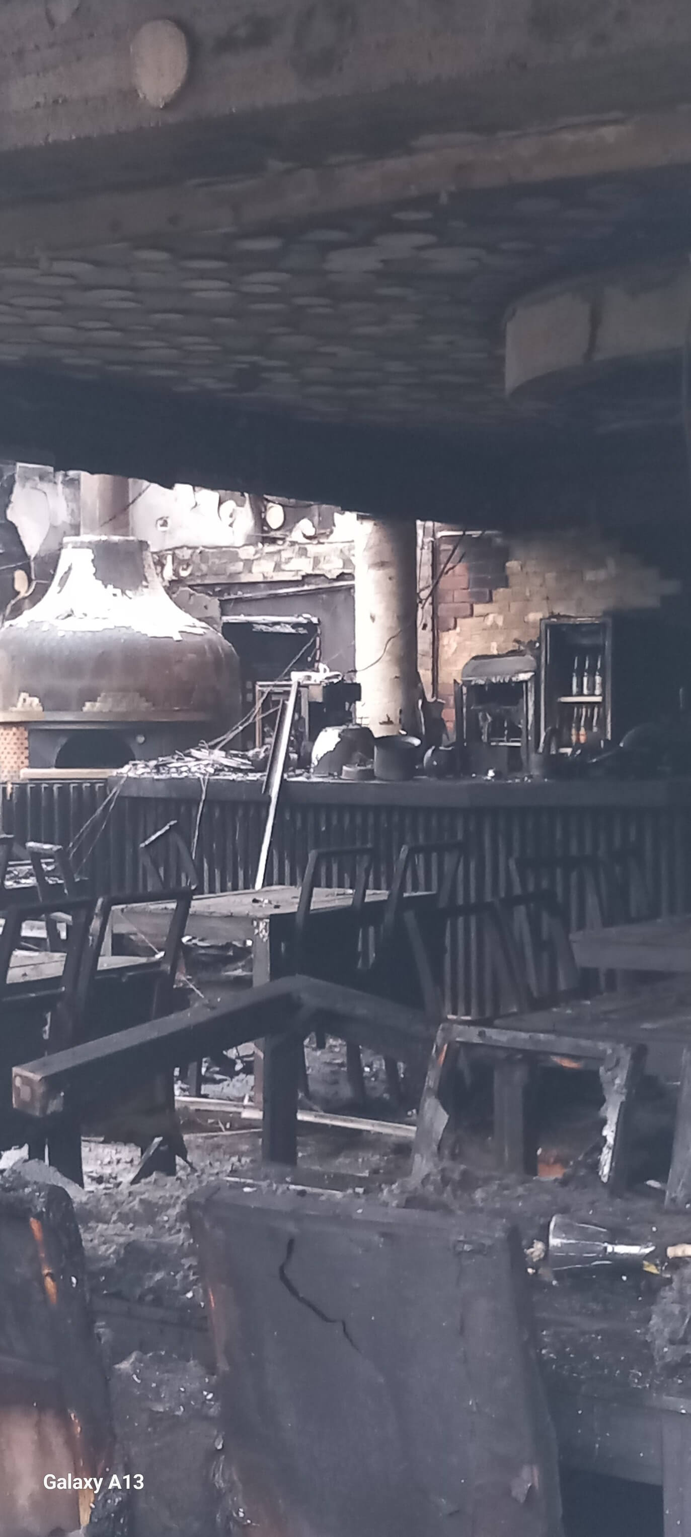 Zniszczenia w restauracji Imperium w Piekarach Śląskich