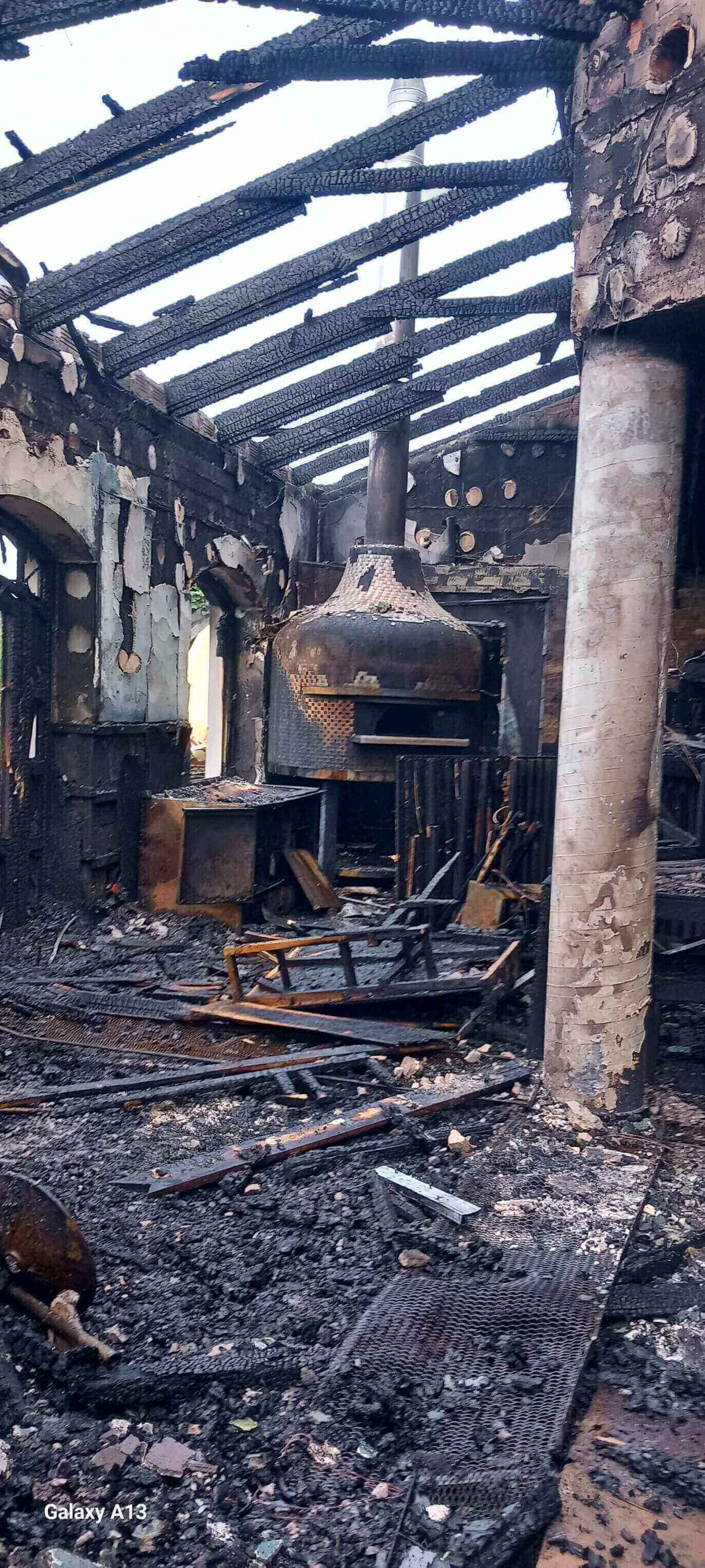 Zniszczenia w restauracji Imperium w Piekarach Śląskich