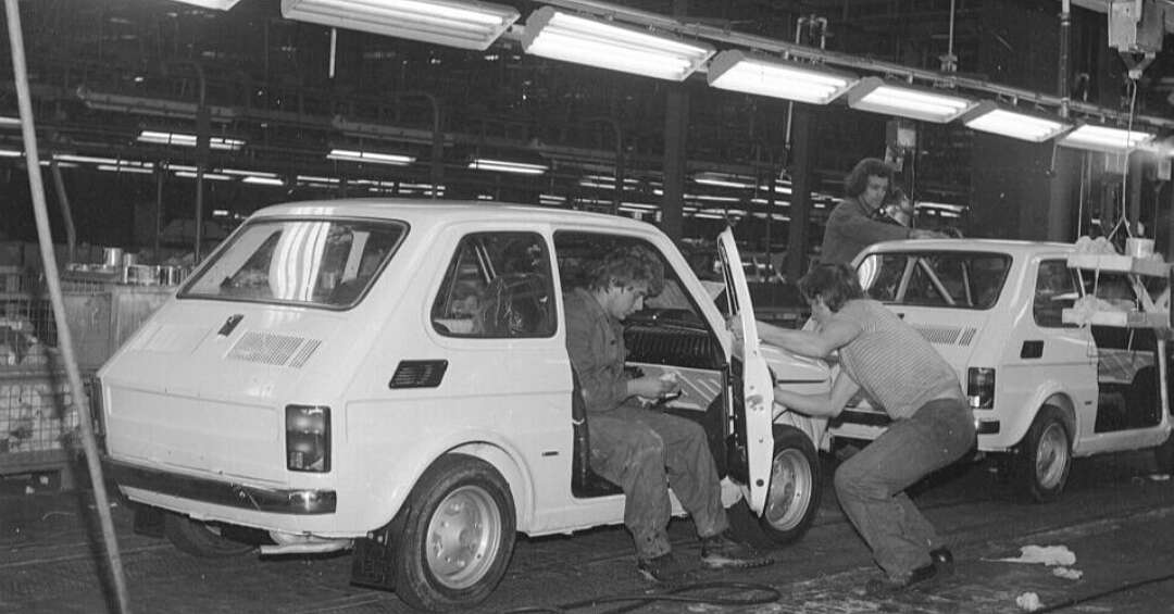 Motoryzacyjna rewolucja ery Gierka: 53 lata temu w Bielsku-Białej zmontowano pierwszego "malucha" - jeszcze z włoskich części