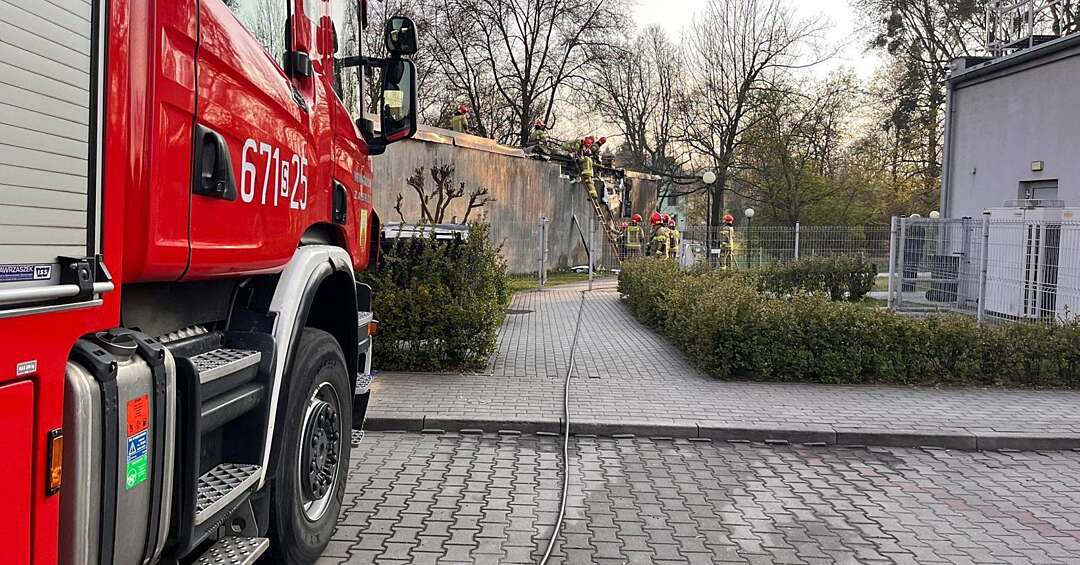 Pożar na osiedlu szeregówek w Zabrzu. Nie żyje około 60-letni mężczyzna