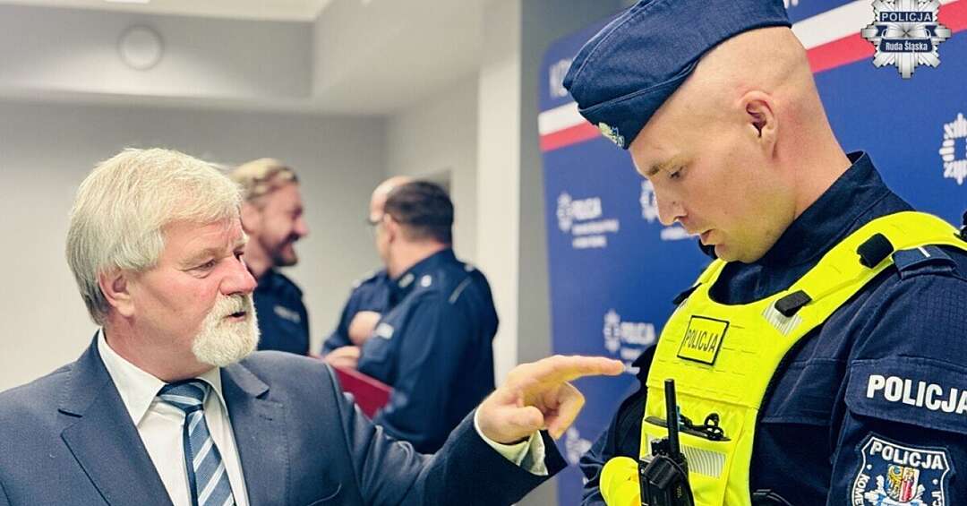 Kamizelki taktyczne i rękawice dla rudzkich policjantów. Miasto dało kasę na sprzęt