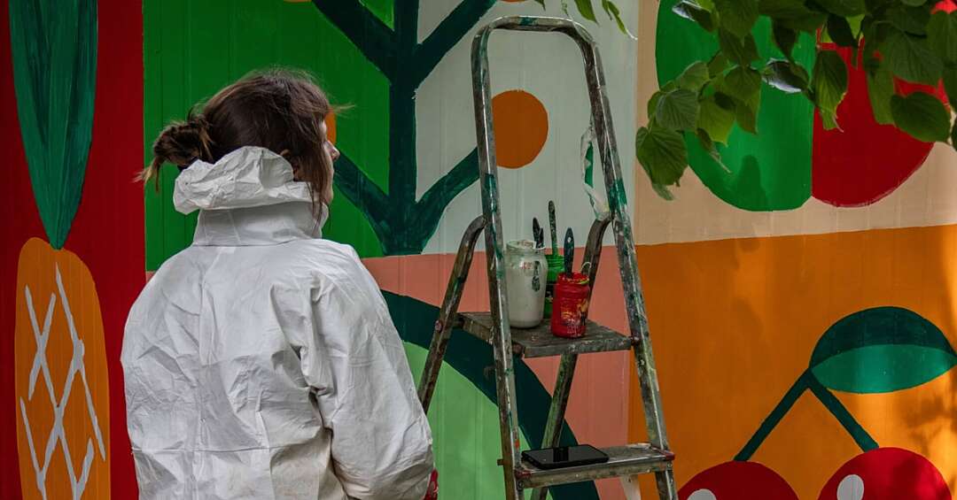 Miarki odNOWA. Studenci ASP biorą się za pędzle, by odczarować katowickie targowisko