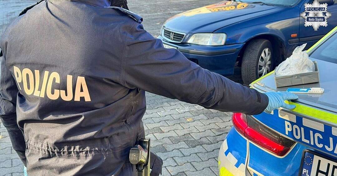 Bez "prawka", pod wpływem narkotyków, do tego diler - wpadł przy kontroli prędkości
