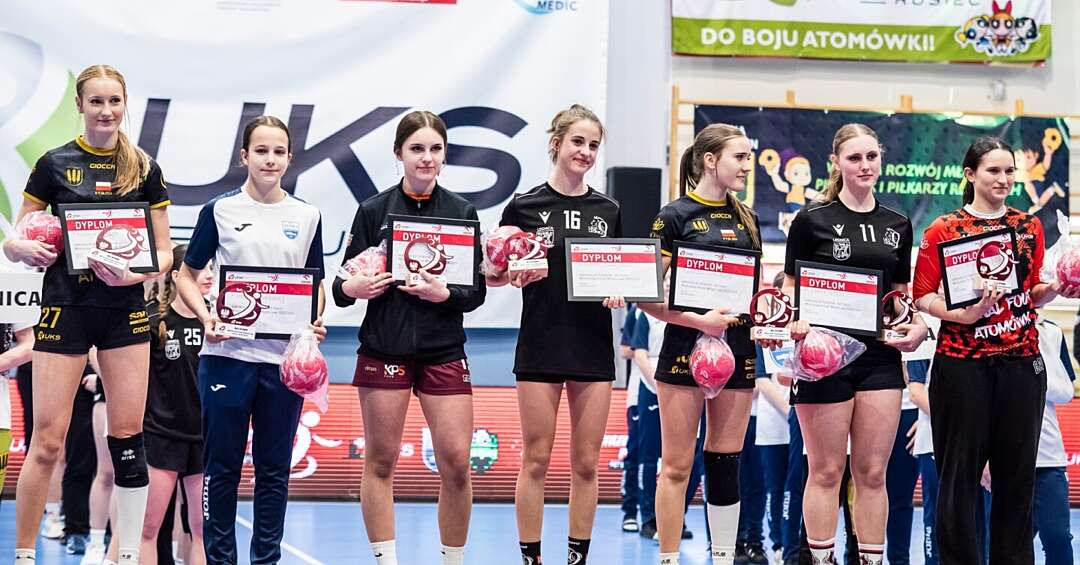 Brązowy medal dla Zgody Bielszowice. Nasze piłkarki manualne na podium Mistrzostw Polski Młodziczek
