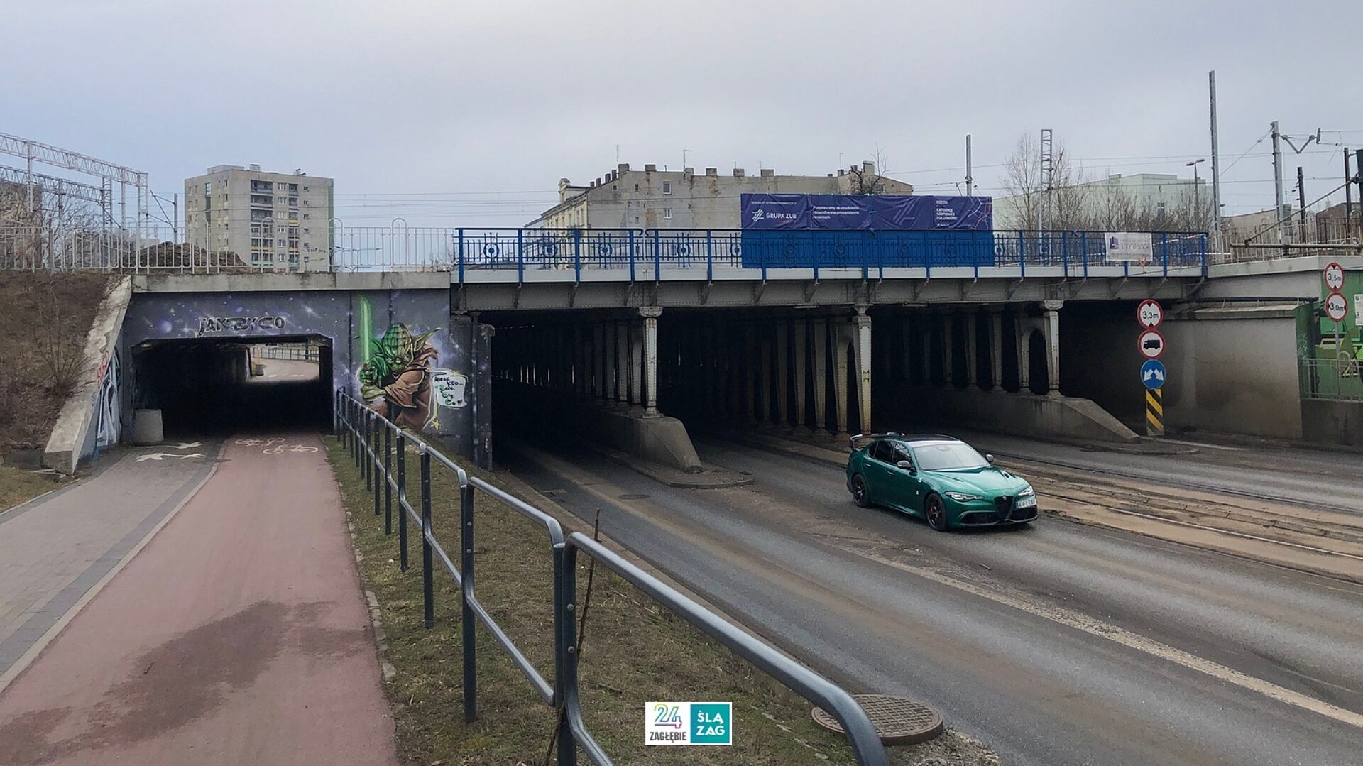 Sosnowiec. Wiadukt kolejowy nad ulicą marszałka Józefa Piłsudskiego. 28 stycznia 2025. Sosnowiec. Wiadukt kolejowy nad ulicą marszałka Józefa Piłsudskiego. 28 stycznia 2025.