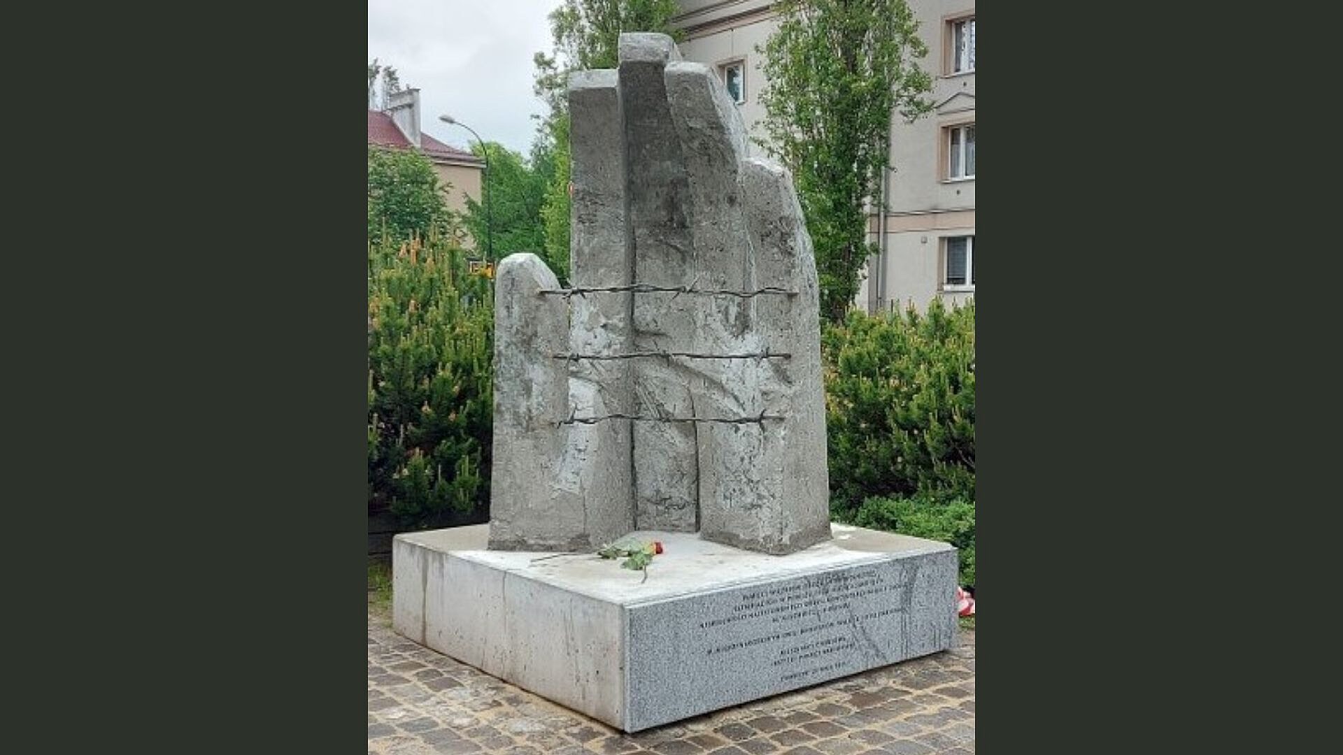 Pomnik reka Chorzow Pomnik reka Chorzow