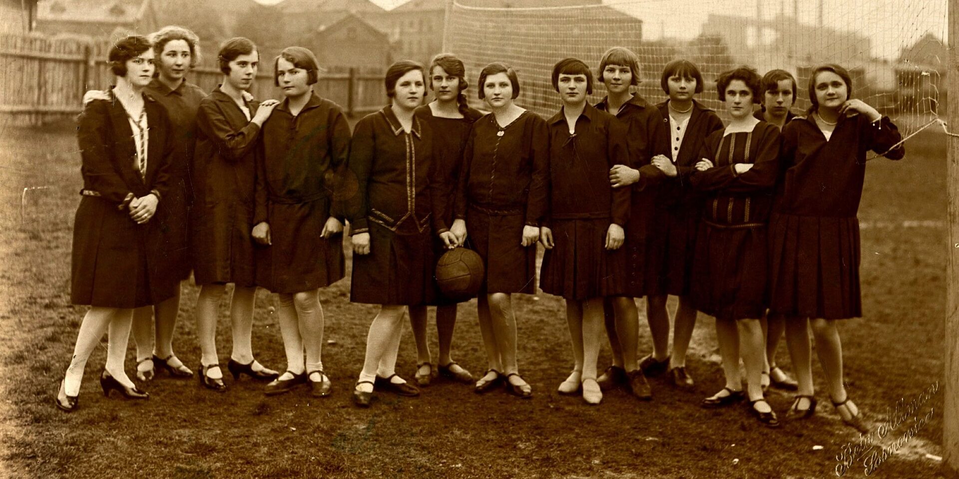 Zenska druzyna pilki siatkowej Solvay Zenska druzyna pilki siatkowej Solvay