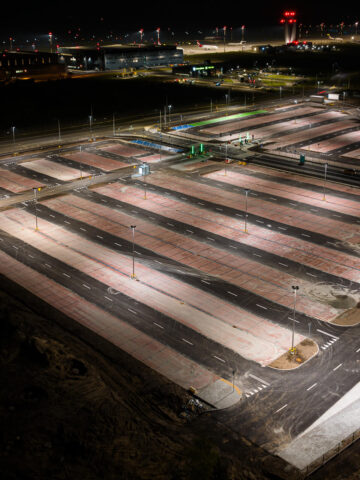 Nowy parking przy lotnisku w Pyrzowicach Nowy parking przy lotnisku w Pyrzowicach