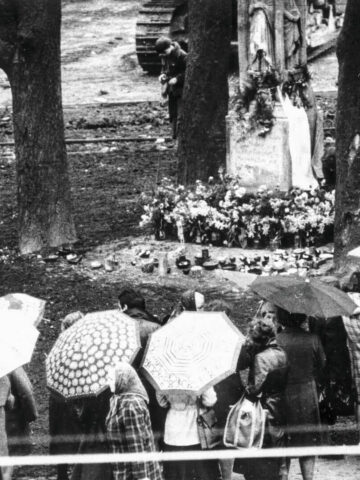 Obrona krzyża w Tychach, 1979 r. Obrona krzyża w Tychach, 1979 r.