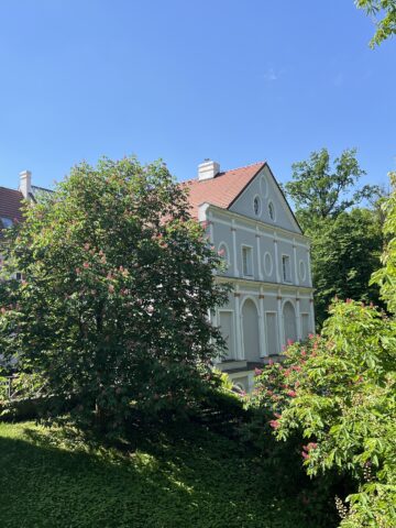 Zabytkowy kompleks zamkowy w Rogowie Opolskim wraz z parkiem Zabytkowy kompleks zamkowy w Rogowie Opolskim wraz z parkiem