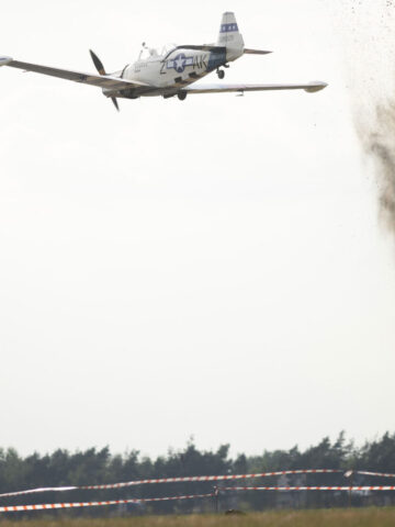AIR SHOW AIR SHOW