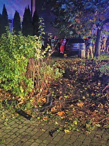 Będzin. Ulica Stanisława Małachowskiego. Wypadek ze skutkiem śmiertelnym. 12 listopada 2023. Będzin. Ulica Stanisława Małachowskiego. Wypadek ze skutkiem śmiertelnym. 12 listopada 2023.