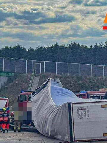 Brodowe A1 wypadek tir samochod osobowy 24 07 2025 4 Brodowe A1 wypadek tir samochod osobowy 24 07 2025 4