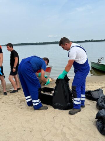 Dzierzno Duze jezioro pobieranie probek Dzierzno Duze jezioro pobieranie probek