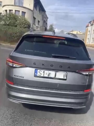 Za kierownicą – z zatrzymanym wcześniej prawem jazdy Grzegorz B. – podejrzany o spowodowanie wypadku ze skutkiem śmiertelnym w Będzinie, 12 listopada 2023 roku. 26 września 2024. Za kierownicą – z zatrzymanym wcześniej prawem jazdy Grzegorz B. – podejrzany o spowodowanie wypadku ze skutkiem śmiertelnym w Będzinie, 12 listopada 2023 roku. 26 września 2024.