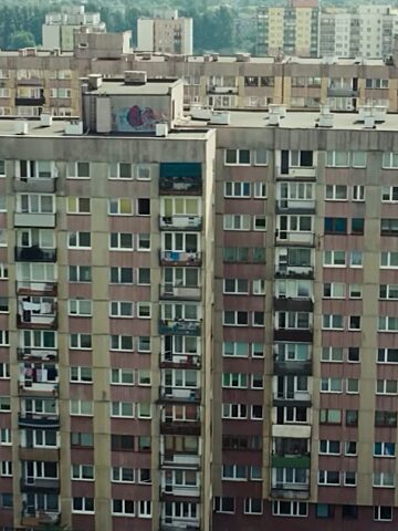 Scena z serialu "Kibic" produkcji Netflix. Scena z serialu "Kibic" produkcji Netflix.
