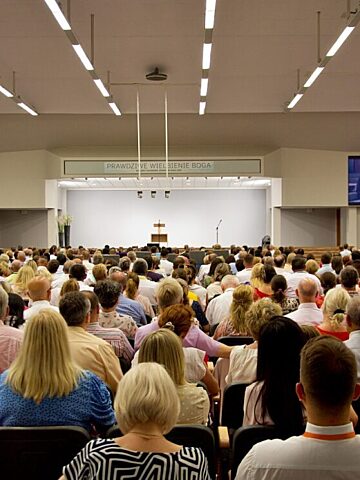 Świadkowie Jehowy podczas kongresu Świadkowie Jehowy podczas kongresu