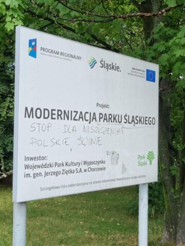 Park Śląski. Te bazgroły na tablicy informacyjnej to nie tylko wandalizm. To głupota! Park Śląski. Te bazgroły na tablicy informacyjnej to nie tylko wandalizm. To głupota!