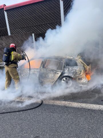 Pozar auta na A4 Pozar auta na A4