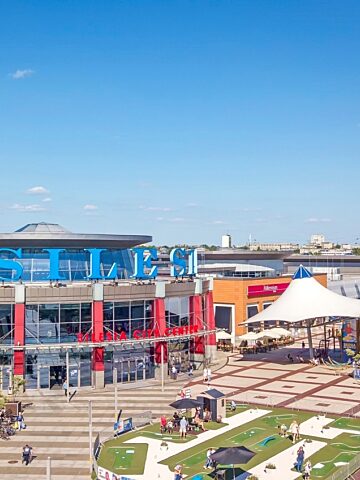 Wieża szybu Jerzy na terenie Silesia City Center Wieża szybu Jerzy na terenie Silesia City Center