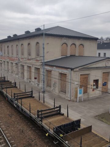 Sosnowiec-Maczki. Dworzec kolejowy. 26 marca 2022. Sosnowiec-Maczki. Dworzec kolejowy. 26 marca 2022.