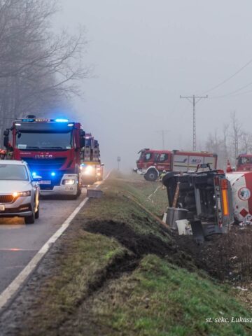 Wypadek na DW 908, Piasek Wypadek na DW 908, Piasek