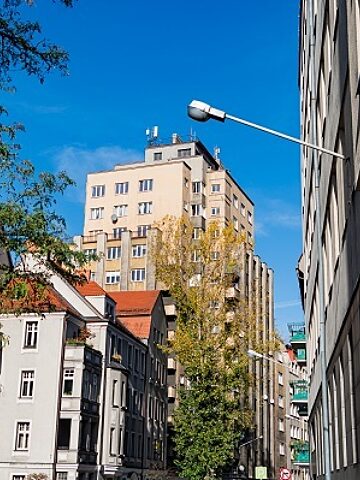 Drapacz chmur widok z ulicy Drapacz chmur widok z ulicy