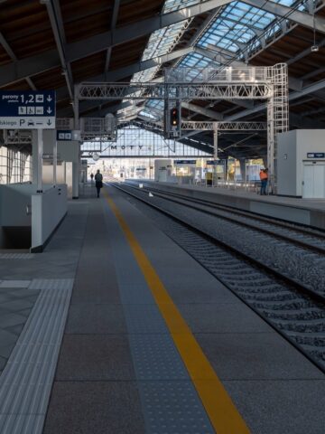 Hala peronowa dworca PKP w Bytomiu Hala peronowa dworca PKP w Bytomiu