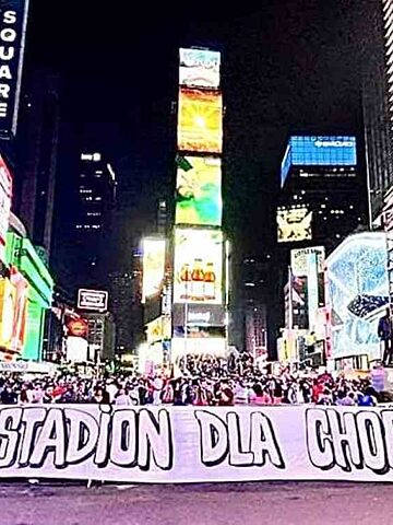 Nowy stadion dla chorzowa akcja kibicow w berlinie 1 Nowy stadion dla chorzowa akcja kibicow w berlinie 1