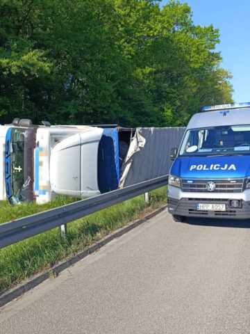 Zdarzenie drogowe na autostradzie A4 na wysokości Rudy Śląskiej Zdarzenie drogowe na autostradzie A4 na wysokości Rudy Śląskiej