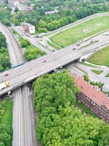 Wiadukt nad ul. Siemianowicką wymaga dodatkowego wzmocnienia Wiadukt nad ul. Siemianowicką wymaga dodatkowego wzmocnienia