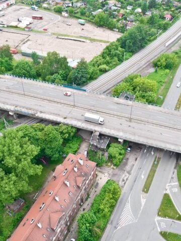 Wiadukt nad ul. Siemianowicką wymaga dodatkowego wzmocnienia Wiadukt nad ul. Siemianowicką wymaga dodatkowego wzmocnienia