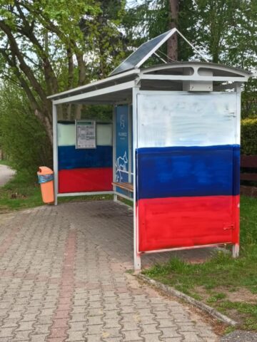 Zniszczone wiaty w Palowicach Zniszczone wiaty w Palowicach