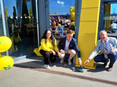 IKEA Katowice świętuje 25-lecie i ma Beboka - Imbusia 25 lat IKEA Katowice, odsłonięcie Beboka