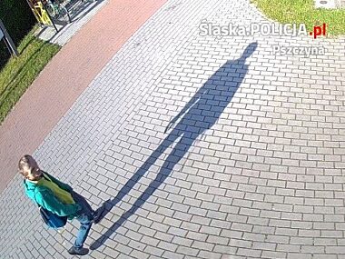 Kradzież rowera na stacji Kobiór - poszukiwanoa mężczyzny Poszukiwany przez policję za kradzież na PKP Kobiór