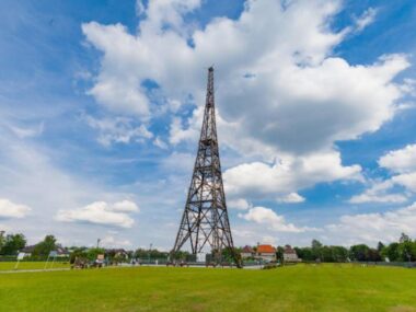 Radiostacja gliwicka. Historia największej choinki świata Radiostacja gliwice
