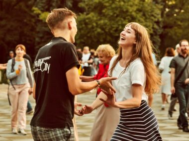 Swingowe potańcówki w Parku Śląskim. Pierwsza już w sobotę Swingowe potańcówki w Parku Śląskim