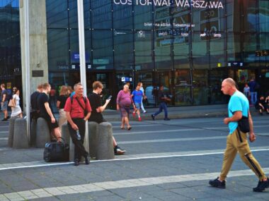 Odrzucona petycja w sprawie zakazu palenia przed dworcem Plac szewczyka 5