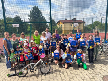 Rowerowy Maj w Tarnowskich Górach Tarnogórska grupa podczas podsumowania zeszłorocznej akcji