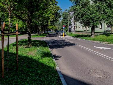 Koniec prac przy ul. Tysiąclecia w Stroszku Przebudowa ul. Tysiąclecia dobiegła końca
