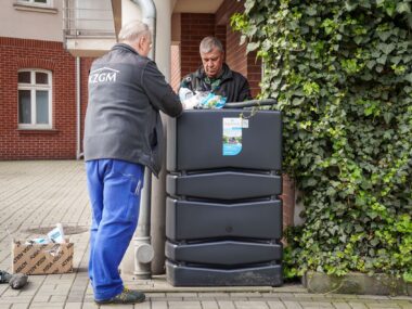 W Katowicach właściciele domów mogą łatwo oszczędzać wodę Pojemnik na deszczówkę, Katowice