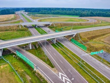 Postępy na budowie trasy S1. Gotowy jest kolejny fragment Postępy na budowie trasy S1. Gotowy jest kolejny fragment