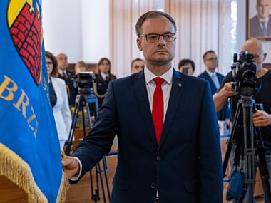 Prezydent Kamil Żbikowski zaprzysiężony Zaprzysiężenie Kamila Żbikowskiego