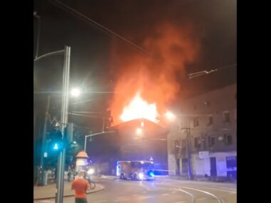 Ogromny pożar w centrum Chorzowa. Ewakuowano 16 osób i 4 psy Pozar chorzow hajducka 61