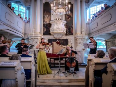 Uczta dla melomanów, łącząca piękno muzyki z przyrodą Festiwal