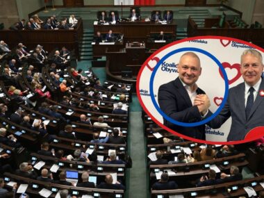 Poseł Król stracił immunitet. W tle 4 afery korupcyjne Sala plenarna Sejmu Rzeczypospolitej Polskiej. Poseł na Sejm RP Wojciech Król i Marszałek Województwa Śląskiego Wojciech Saługa