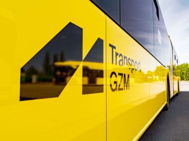 Praca czeka na „kanara”. Można zarobić 6000 zł na rękę Autobus GZM