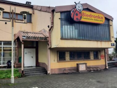 Najgorsza Biedronka w Katowicach idzie do remontu Biedronka Podlesie Katowice 10