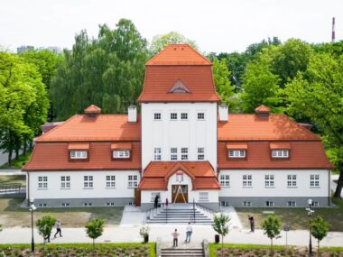 Wszyscy na Śląsku będą chcieli brać ślub w tych "Łazienkach" Budynek Łazienki II, Jastrzębie-Zdrój