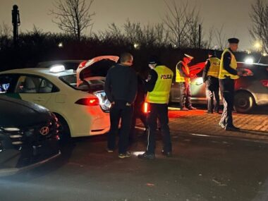 Kontrola taksówek w Śląskiem. Zatrzymano siedem osób Akcja kontroli taksówek świadczących przewozy osób przez aplikację. 20-21 marca 2026